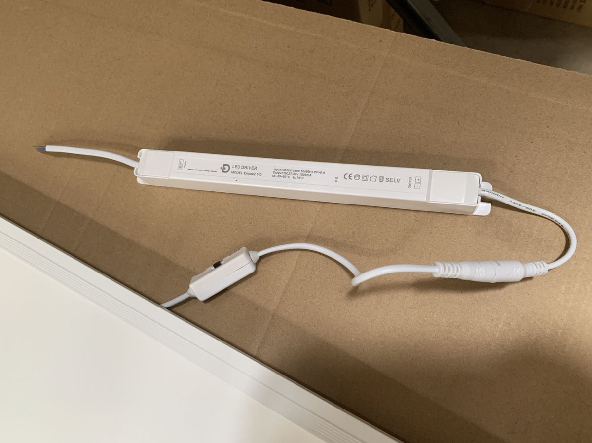 Háttérvilágítású LED panel – 600 × 600 mm, 40 W, 3000 / 4000 / 6000 K